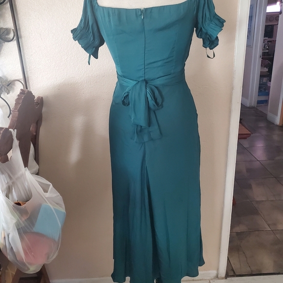 Petal & Pup Green Midi Dress - Picture 10 of 14